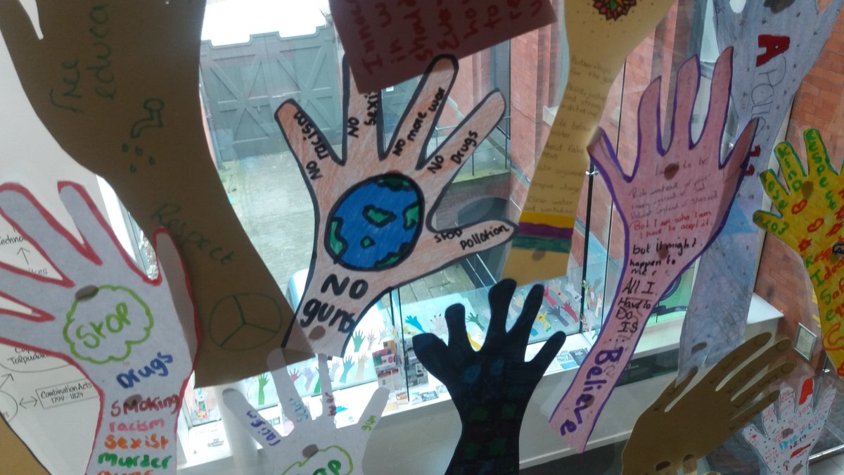 JDonnelly1984's tweet photo. Rise! We are installating thousands of hands rising up & giving voice to those who contributed from across the country and even some from France inspired by Peterloo #PHMPeterloo
@PHMMcr
@StanleyGrovePA
@BuildBridgeArt https://t.co/HuMtDjyZuu