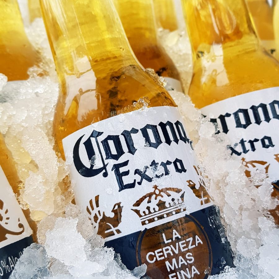 Friday called. It wants to know if you’re down for a few beers in The Garden Room?  ☀️🍻 
.
.
.
#friday #gardenroom #beers #beergarden #garden