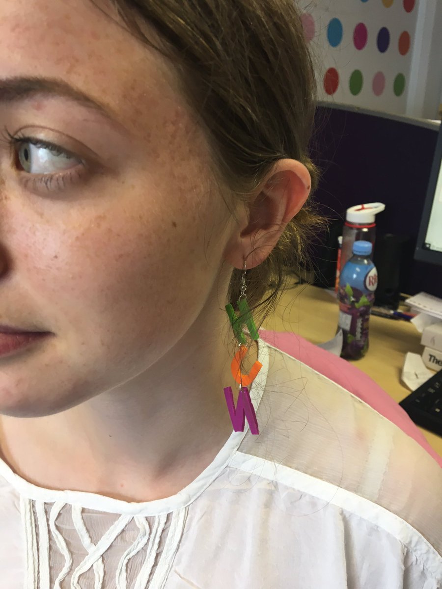Vessle's tweet photo. Our lovely work experience Rachael @JellybeanAgency MADE these earrings with her own fair hands #uokhun @scott_mills feel like you’d appreciate these https://t.co/qm7UksoXKF