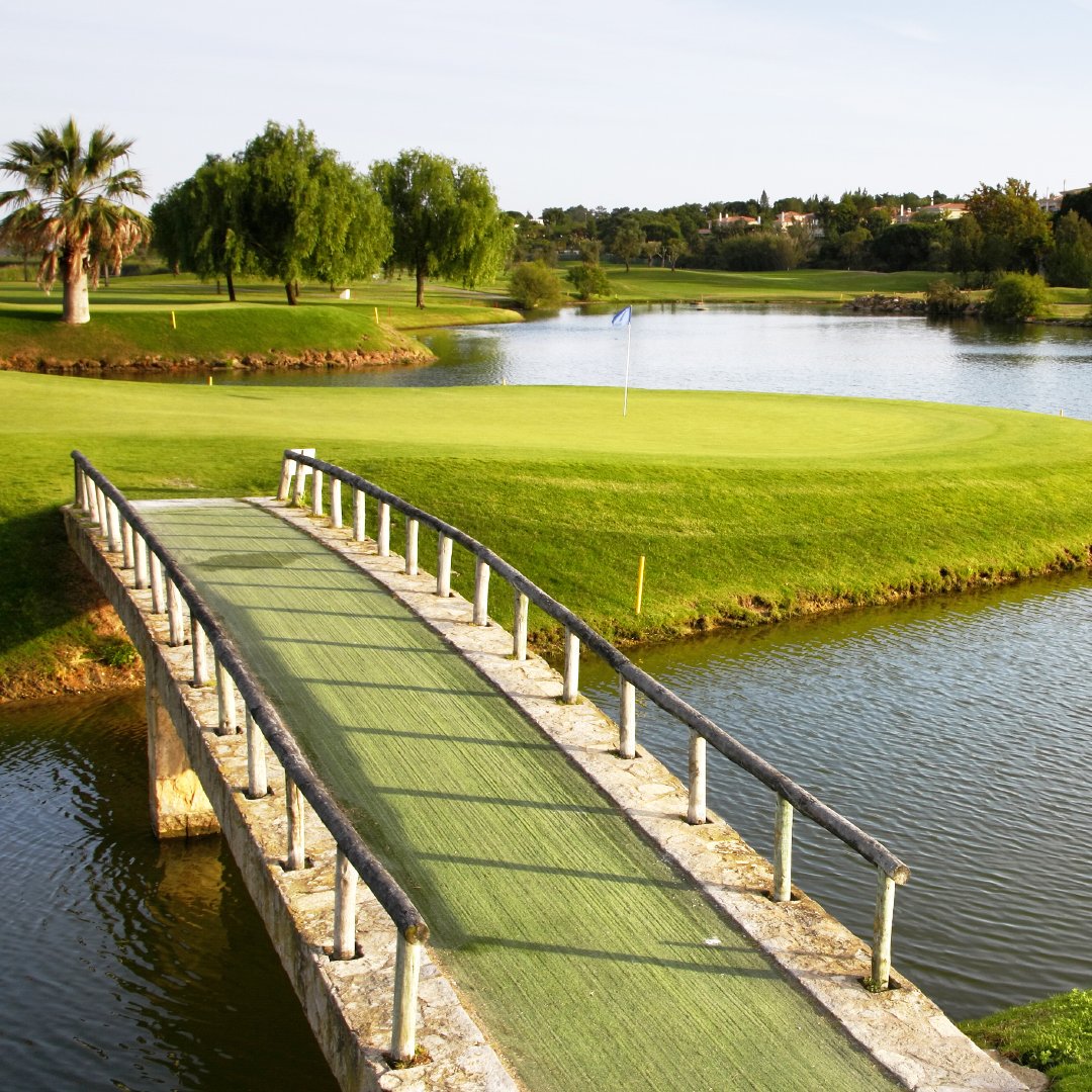 EOStweets's tweet image. New Article🚨 Find out how we ranked the 6 best Golf courses in Portugal! ⛳ Check it out here 👉 everythingoverseas.com/23/07/2019/six… 

#Expats #Golfing #Portugal #Article #EverythingOverseas #Moving #ThursdayThoughts