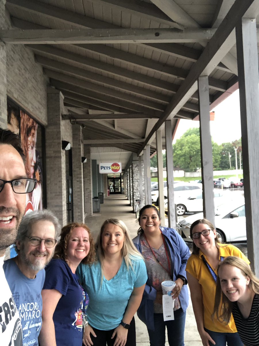 KGaedePLTW's tweet photo. Team Mom Van Scavenger Hunt! Mascot: General Gold Fish #PershingPride https://t.co/37nNhhzJSi