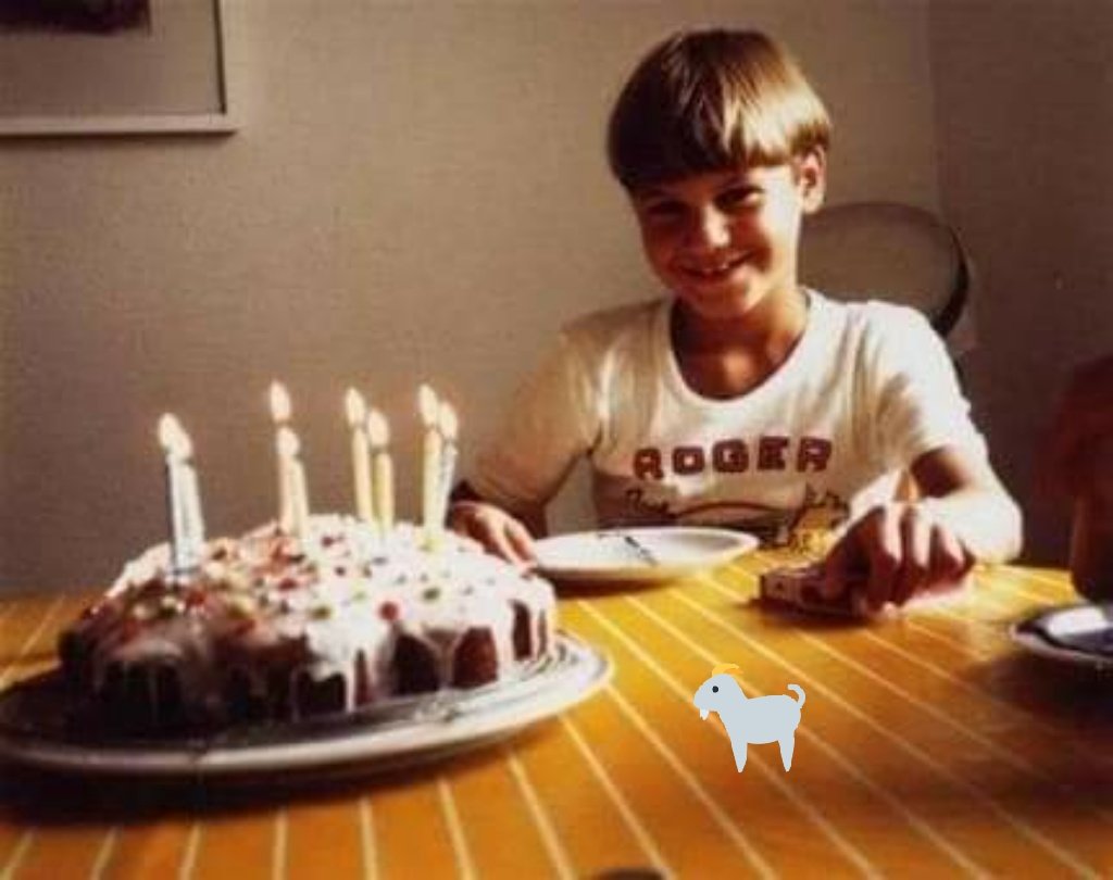 MovaRommel's tweet photo. @LuisAlvarez_1 @rogerfederer ๐ #NohayNadieMasGrandeQueRogerFederer ๐ ...Nadie!!!
#RF38๐ https://t.co/9Nxy7ruKjY