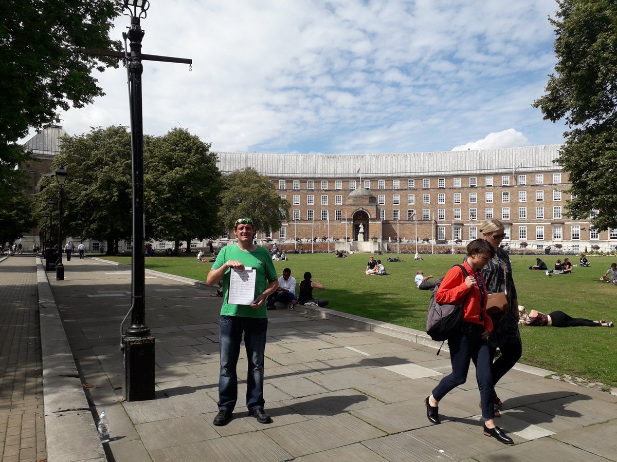 shelter_right's tweet photo. 6 months of tweeting, petitioning and interviews has paid off. We've reached 3,500 signatures! Thanks everyone who gave up their time and supported phase 1 of the #RightToShelter campaign! https://t.co/vHBsv3DPCL
