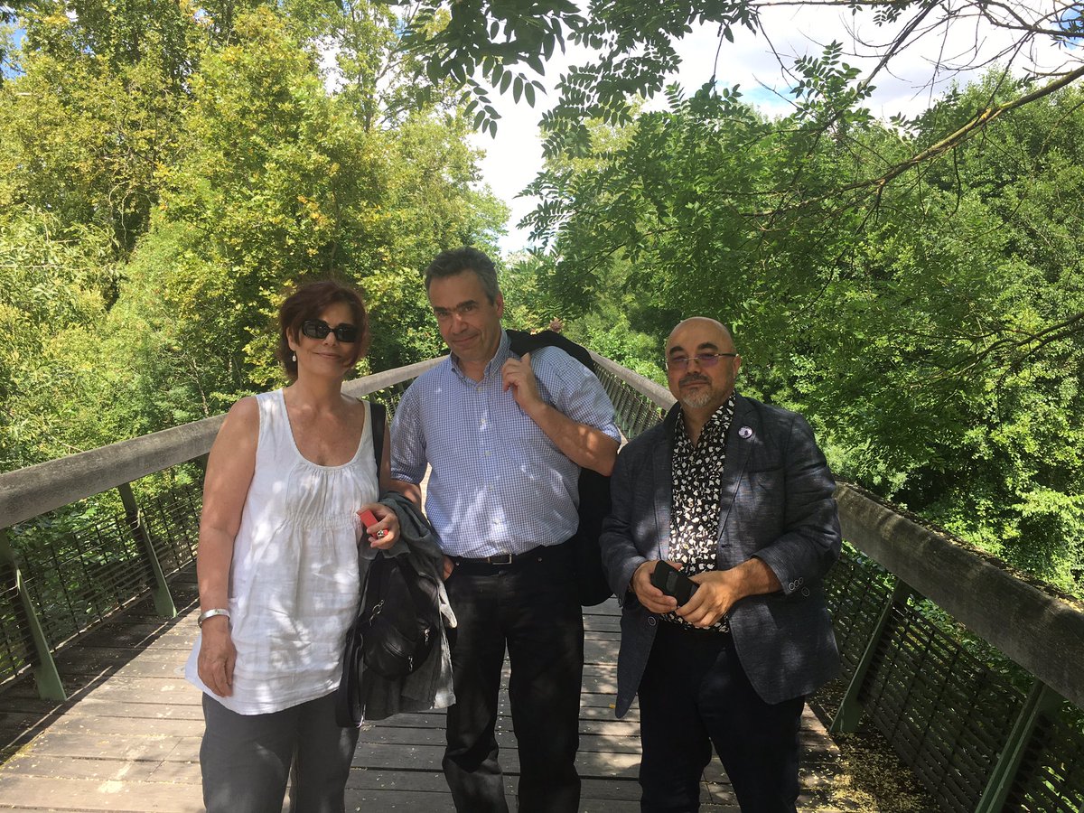 CiteBd's tweet photo. 📍Visite généreuse et efficace de l’immense spécialiste Serge Bromberg @LobsterFilms à la Cité 💥 Au menu : #bd #cinema #animation #projet #2020BD #suspense https://t.co/PyDHE98QzK