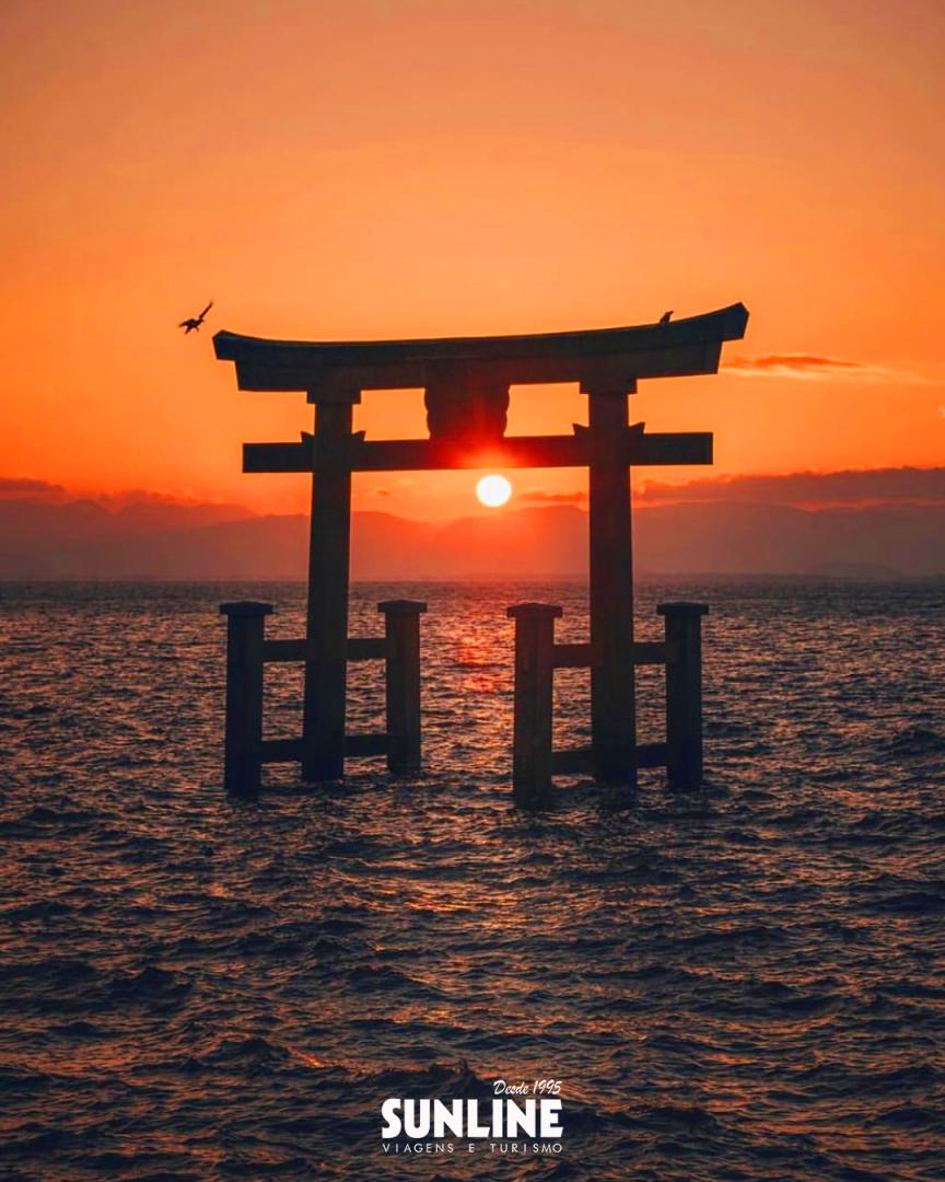 Você sabia? O 🇯🇵 Japão é um país insular localizado na Ásia Oriental. Os caracteres que compõem seu nome significam "origem do Sol", razão pela qual o Japão é por vezes identificado como a "Terra do Sol Nascente".
.
#SunlineTu23anos #Japão #japan #grupoprimavera2020