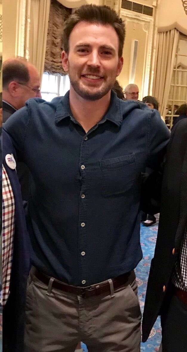 evansshine's tweet image. remember when chris finished on lobby hero and this was the first bit of content we got post moustache / haircut because i think about that transformation a lot