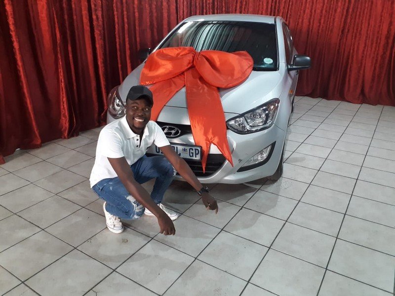 MotormanNigel's tweet image. With Mr. Netshiwani We Did A Whole Photoshoot Because He Couldn&apos;t Contain His Excitement Long Enough To Get A Good Shot! 

#Hyundai #i20 #DelightedClient #JoburgRaid #AskAMan #AskMeek #ThursdayThoughts #ThursdayMotivation #DeadlineDay #OkaeMolao #ClicksWomensDay #987Woman