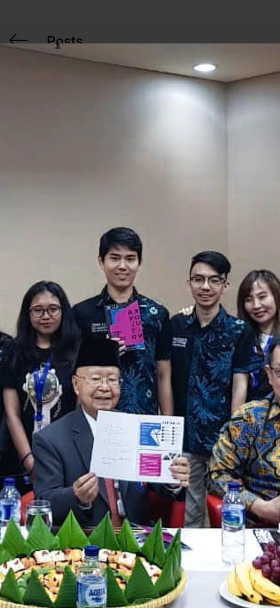 Ricky_Priyanto's tweet photo. Selamat jalan pak rektor, Cosmas Batubara. Terimakasih telah mendukung kami dan mendorong kreativitas kami di Podomoro University.
.
#CosmasBatubara
#RestInPeace
#SabbeSankaraAnnica https://t.co/hoPAXjq9Nj