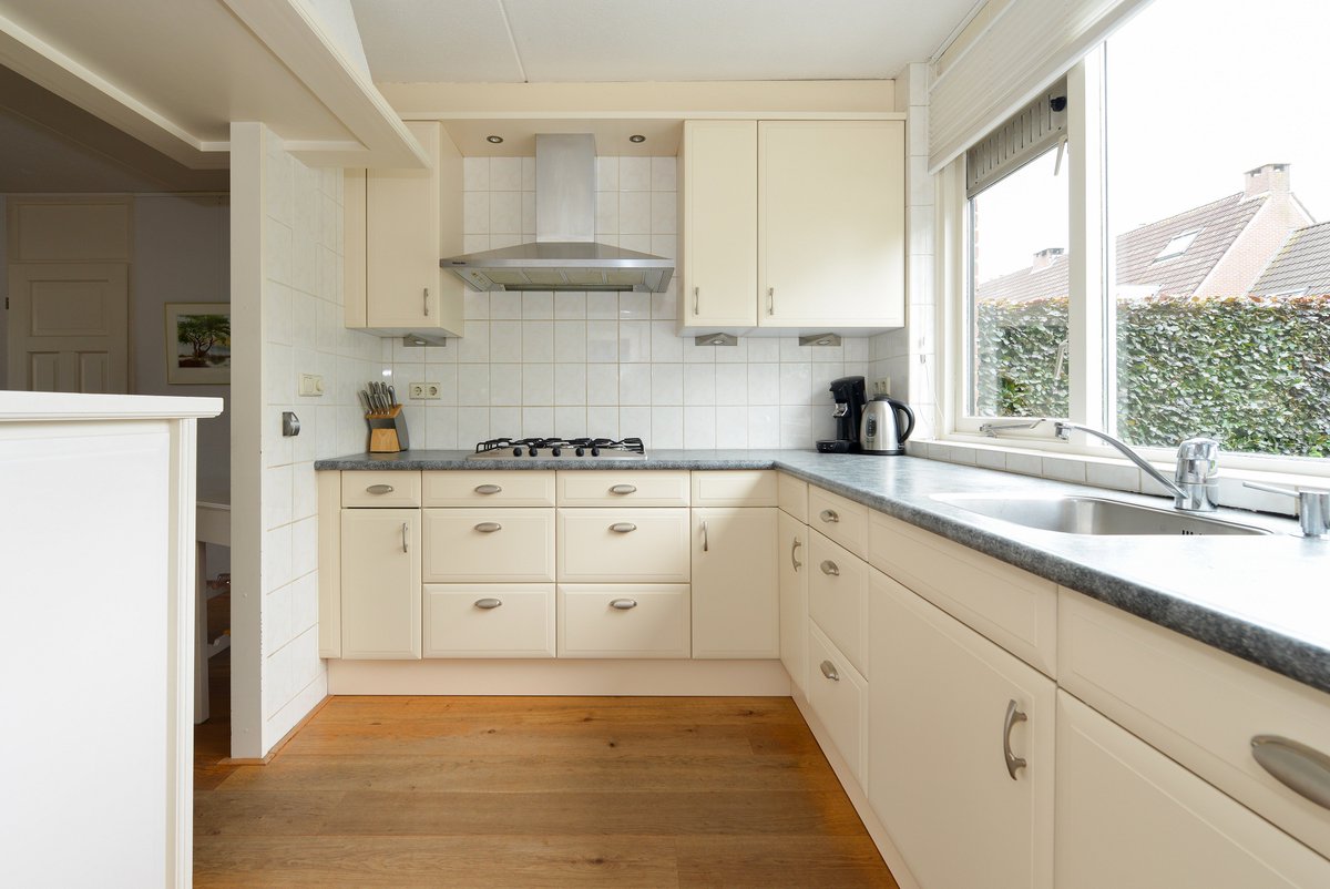 GelderschHuys's tweet photo. KORENBLOEMSTRAAT 39 -

#keurig onderhouden #uitgebouwde #middenwoning. Gelegen in een kindvriendelijke woonwijk nabij het park! Zeker een bezichtiging waard! 

Vraagprijs € 279.000,- k.k.
Aanvaarding in overleg

https://t.co/pnMTJhejjr https://t.co/7AjsrTIWhc