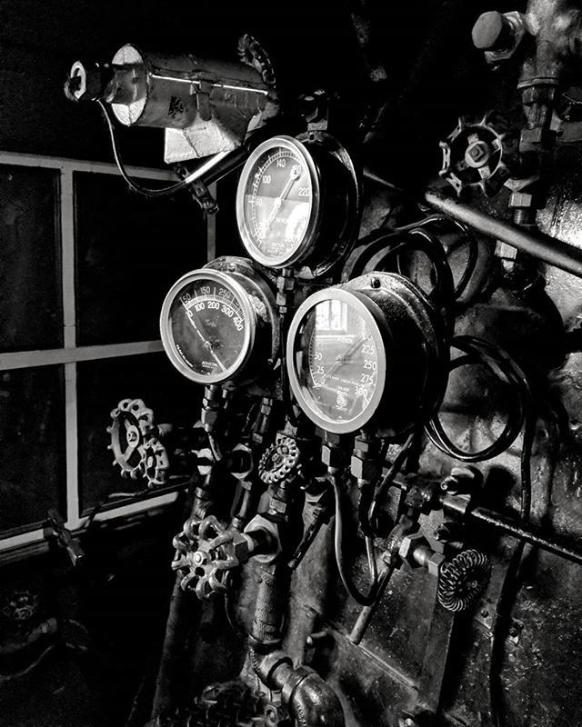 jim_griffin's tweet photo. Gauges
Google Pixel 3 XL / Lenka
.
.

#blackandwhitephotography #blackandwhite #blackandwhitephoto #bwphoto #blackandwhiteonly #bnw #monochrome #monochromephotography #bnw_users #foto_blackwhite #bnw_zone #bnw_creative #bnw_lover #bnw_captures #bnwmood #bnwsouls 
#bnw_dark #… https://t.co/eJeUBcY2ma