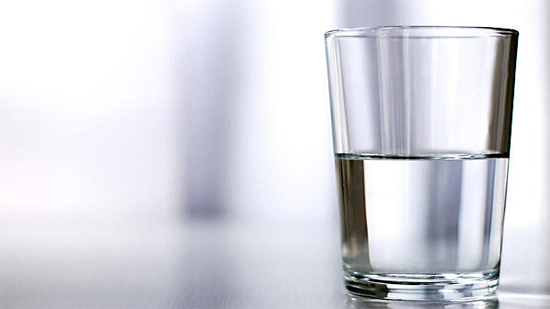 Keeping in mind drinking #WaterCrisis, the #UttarPradesh Assembly decides to follow 'Half-glass water policy' in order to prevent #WaterWastage. Most people tend to leave water in glasses, hence, only half-filled water glasses will be served, those who want more can ask for it.