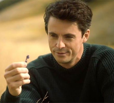 GoodeGigglers's tweet photo. It's been almost a week since our last #GoodePicOfTheDay  and we can't have that,much less with the #witchdrawal after #AllSoulsCon.
So, let's get back into business, shall we?Here's some #Goodeness to brighten up your TLs. https://t.co/TgaRuwU6VK