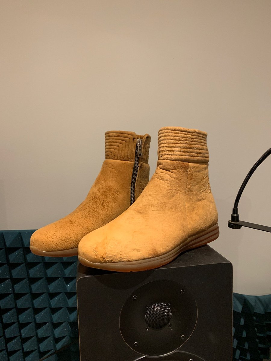 muskin boots