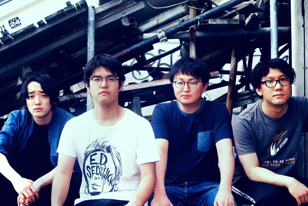 kumagusuの1stFullAlbum「夏盤」、サブスク配信が始まりました。

AppleMusic: music.apple.com/jp/album/%E5%A…

Spotify: open.spotify.com/album/6eqGxhT8…

リリース時の特設HPはこちらです→ kumagusunatsuban.tumblr.com

コメントや、
渋谷陰一とか名乗る男とのセルフインタビュー対談が掲載されています。