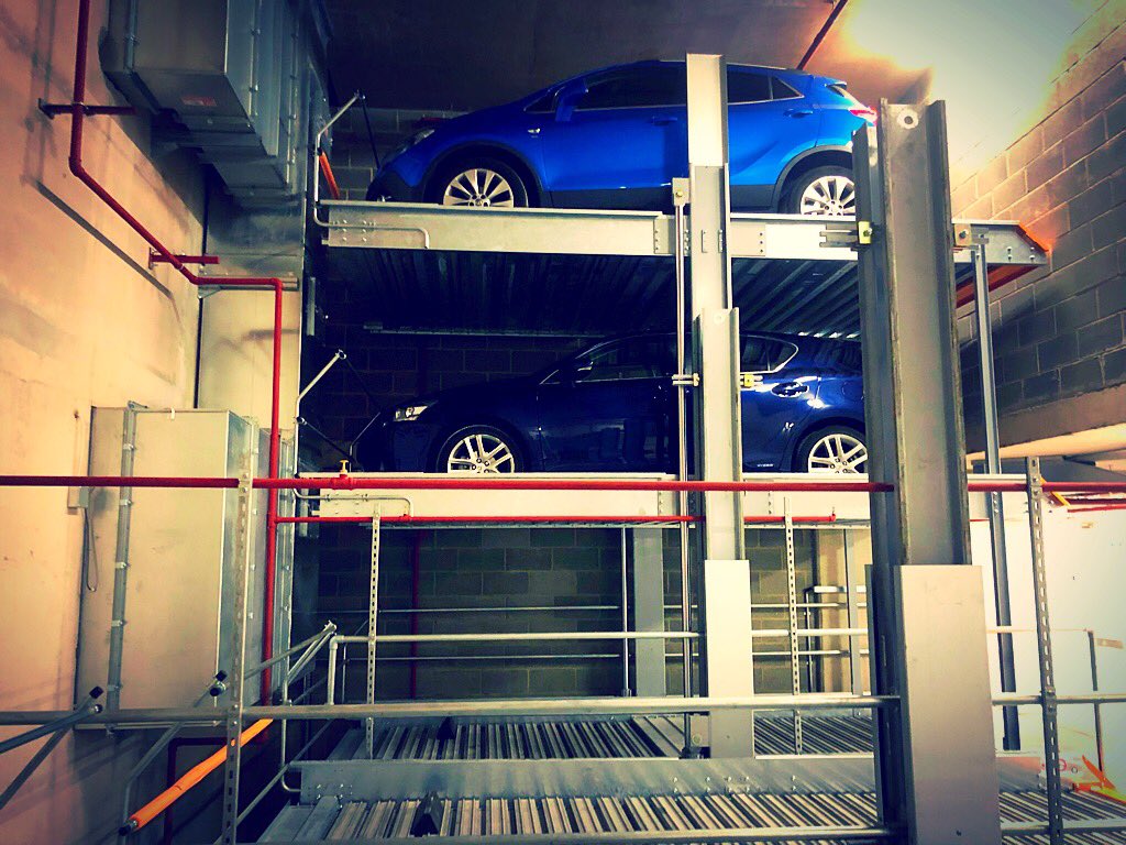 FMendheim's tweet image. Stack your cars and safe space! #mechanicalparking #multiparking #stackparker #parkandsmile