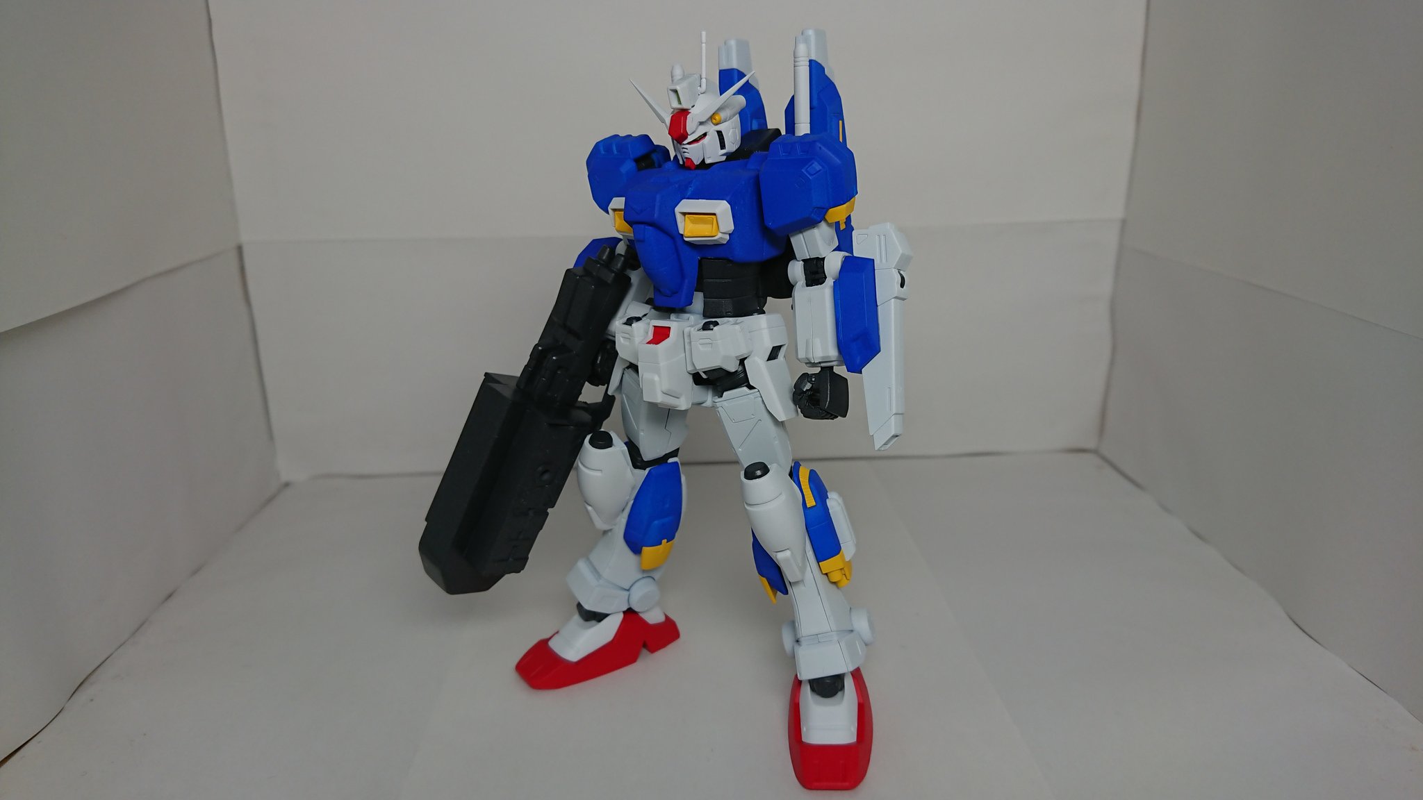 تويتر まっくす Fmc على تويتر Rx 78gp01md ガンダムgp01マリンダイバー ゼフィランサスと水中型ガンダムをミキシングしました 水ガンをベースに要所要所にgp01のパーツを配置し違和感が無いように仕上げました 専用のミサイルランチャーもセミスクラッチしま