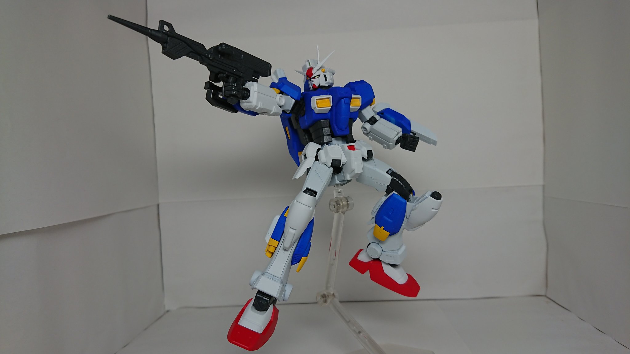 まっくす Fmc No Twitter Rx 78gp01md ガンダムgp01マリンダイバー ゼフィランサスと水中型ガンダムをミキシングしました 水ガンをベースに要所要所にgp01のパーツを配置し違和感が無いように仕上げました 専用のミサイルランチャーもセミスクラッチしました٩ W