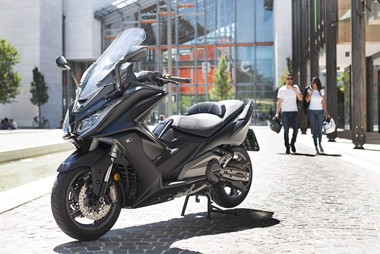 Kymco ak550