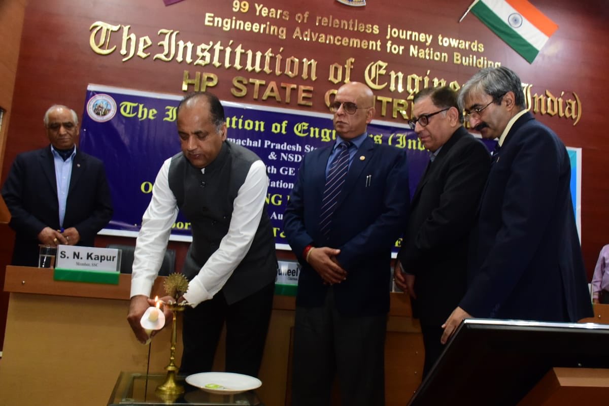 jairamthakurbjp's tweet photo. इंजीनियर्स भवन निगम विहार शिमला में इन्स्टीट्यूट ऑफ इंजीनियर्स इंडिया द्वारा आयोजित राष्ट्रस्तरीय कार्यशाला में भाग लिया।
डिजिटल युग के मद्देनजर प्रदेश के विकास हेतु संस्था द्वारा यहां प्रस्तुतिकरण दिया गया।
हमारी सरकार इन विषयों पर विचार-विमर्श कर आगामी निर्णय लेगी। https://t.co/hZXyr0XIsR