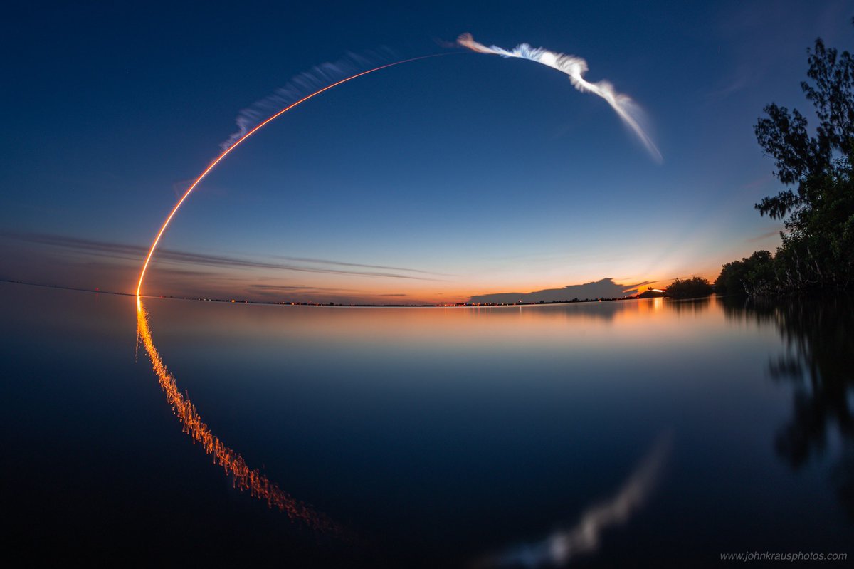 johnkrausphotos's tweet image. What an incredible display!

United Launch Alliance’s Atlas V rocket put on a stunning pre-sunrise show as it launched the AEHF-5 satellite at 6:13am this morning.
