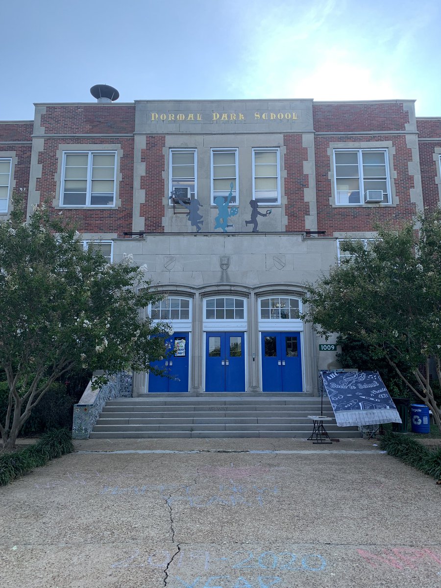 ystewart1's tweet photo. What a great first day! Visited several schools (some pics incl), lots of smiling faces, children and adults😊. 2️⃣0️⃣1️⃣9️⃣ is off to an amazing start...can’t wait to see MORE! @hamcoschools #WeareHamilton #HCS_Literacy @ArtsHcs #HCS_SocStudies #HCS_Math #HCDEScience https://t.co/PdIgDaerzZ