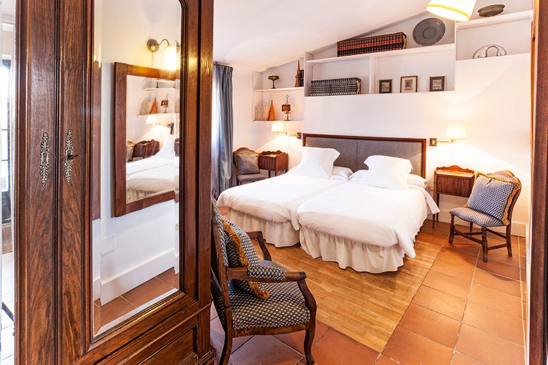 El <a href="/hotel_salinas/">Hotel Salinas D Imón</a>  es perfecto para aquellos que busquéis un destino de interior. Tiene un jardín y una piscina ideales, habitaciones de ensueño y un restaurante donde se come muy bien, además de un spa donde relajarse por completo. #travel #thecoolplan salinasdeimon.com/#servicios