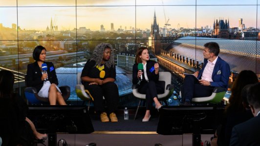 EQLHER's tweet photo. Excited to share the 1st #AHLDN Exec Summary! Developed with @FoundersIntel, it distils key learnings from our 12 June programme across three core pillars: Tech, Culture &amp; Leadership and Society. Observes Chatham House Rule https://t.co/hX3sypwjOG @Founders_Forum @LauraJStebbing https://t.co/SJ4lRFCBpY