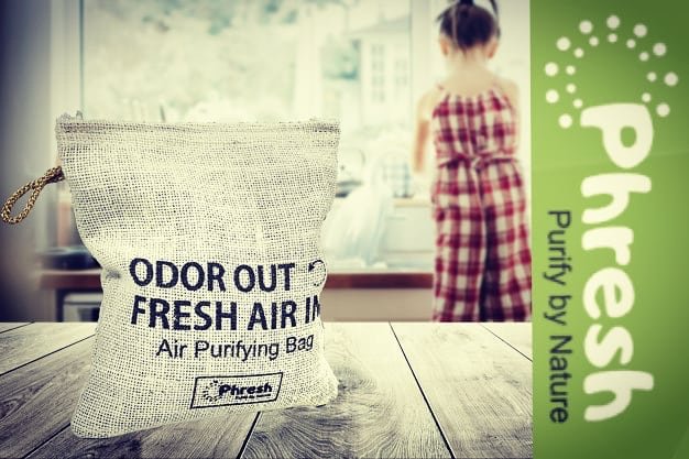 Phreshairbag's tweet photo. Phresh ( Fans V/s Haters )
https://t.co/NeKFEWQ16v
#consumerfeedback #phresh #phreshindia.com #phreshairpurifier #reviews #Airpollution #indoorair #phresh 
#airpurifierforcar #airpurifierforkitchen #phresh https://t.co/dxWdZh0lPH