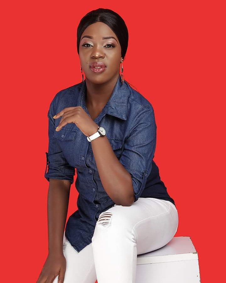 MateteSchool's tweet photo. For your vocals training with Voice Coach Ruth Matete, enroll today at Matete Music School.
We are at View Park Towers, 20th Floor, suite 8.
For more information call us on 0706206840
#MateteMusicSchool #RuthMatete #VocalsTraining #Singing #ThursdayThoughts https://t.co/qam98M0EOQ
