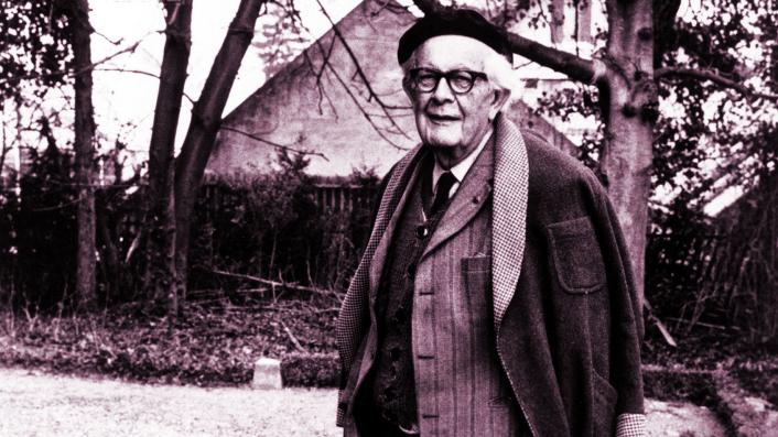 ukEdge's tweet image. 'Each time one prematurely teaches a child something he could have discovered himself, that child is kept from inventing it and consequently from understanding it completely.' Today is the birthday of psychologist #JeanPiaget #education #pedagogy #PBL