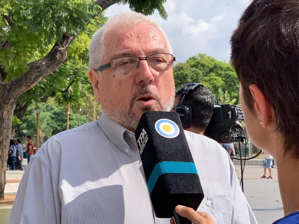 AlToqueNoti's tweet photo. Ahora, @efernandez_2019 titular de Apyme y candidato a diputado por Córdoba el Frente de Todos en @masradiocba.

#Elecciones2019 https://t.co/nl4Rf14c9p