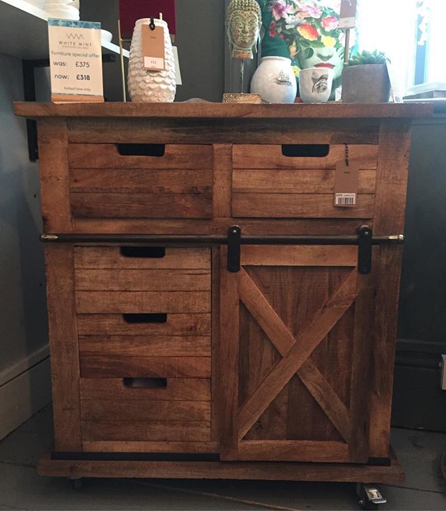 WhiteMintUK's tweet photo. Summer Offers - this stunning cabinet with drawers &amp; sliding door is on offer.. reduced from £375 to £318.. be quick.. limited offer! https://t.co/td1qL2YSKB https://t.co/odRirfSMUq