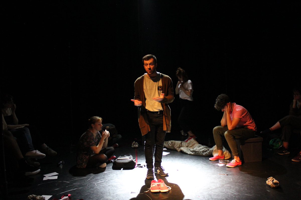 MiniverTheatre's tweet photo. The first of our crew is heading up to Edinburgh today. Our writer and director is on her way to the Fringe! Do you have any tips or recommendations for Megan? 🖍
Photography by Jack Kennedy
#edfringe #qmsed #makeyourfringe #theatre #womenoffringe #femmefringe #newwriting https://t.co/OgyPurIH76