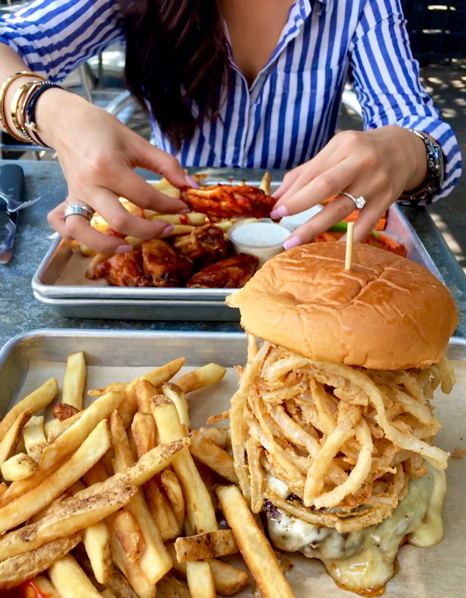 ABC7Niku's tweet photo. What diet? 😋🤤 tried out a cute little spot in Fredericksburg..... #notdissapointed https://t.co/TKp6DevYCC