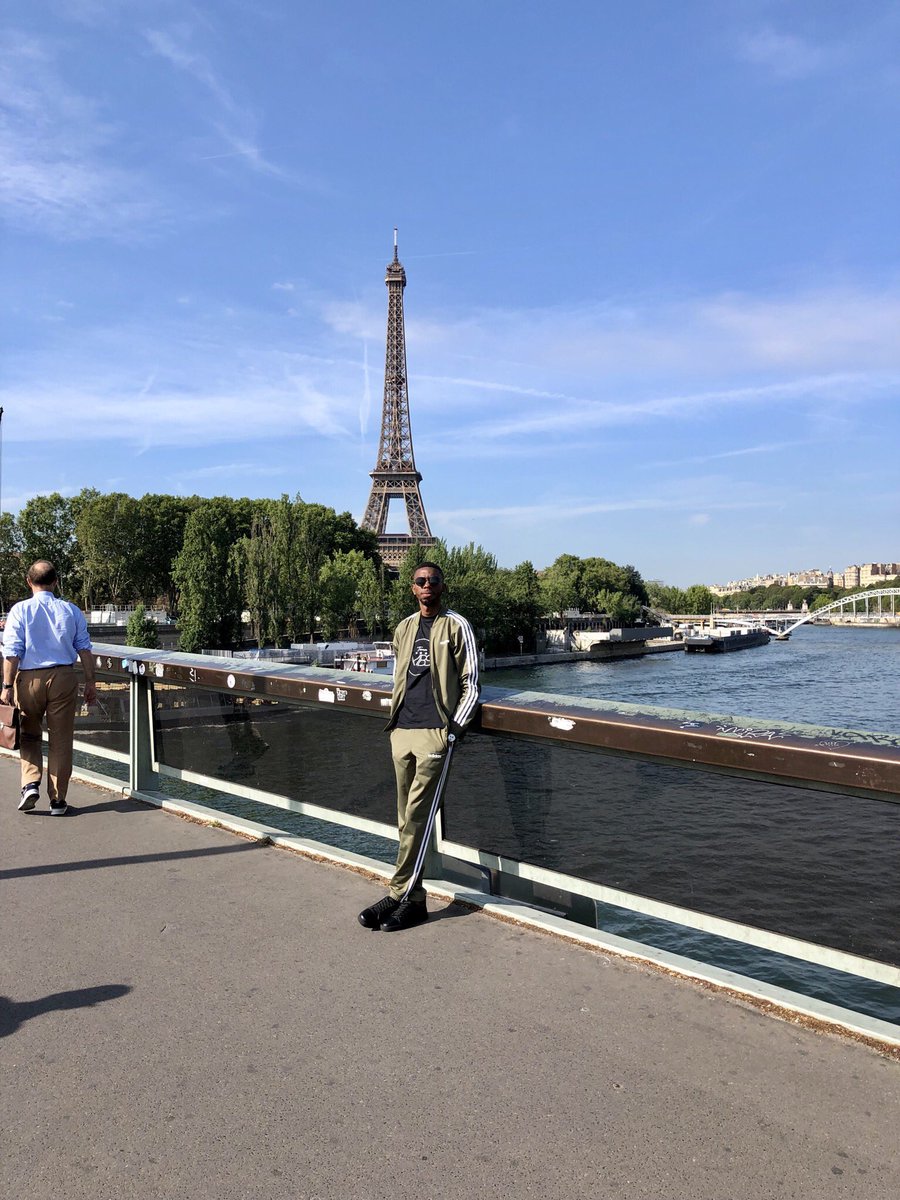w_morgado's tweet photo. Greetings from Paris 😍🇫🇷
#Paris #MorgadoJr https://t.co/BhU8voXJXp