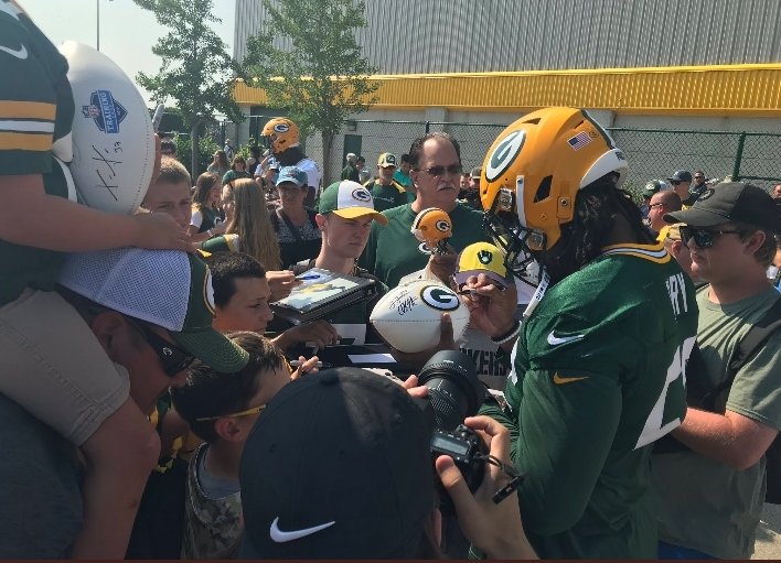 RashanGarySport's tweet photo. Game Day! #RahGary first NFL Game
Not in Greenbay...
Online Streaming
NFL Gamepass (7-day free trial available)
NFL Network Replays
Friday, August 9th, 12:00 AM CT
Saturday, August 10th, 4:00 PM CT
Monday, August 12th, 3:00 PM CT
#BaneGary #PutCheeseOnEverything #NFL100 https://t.co/QPtFvVpKPw