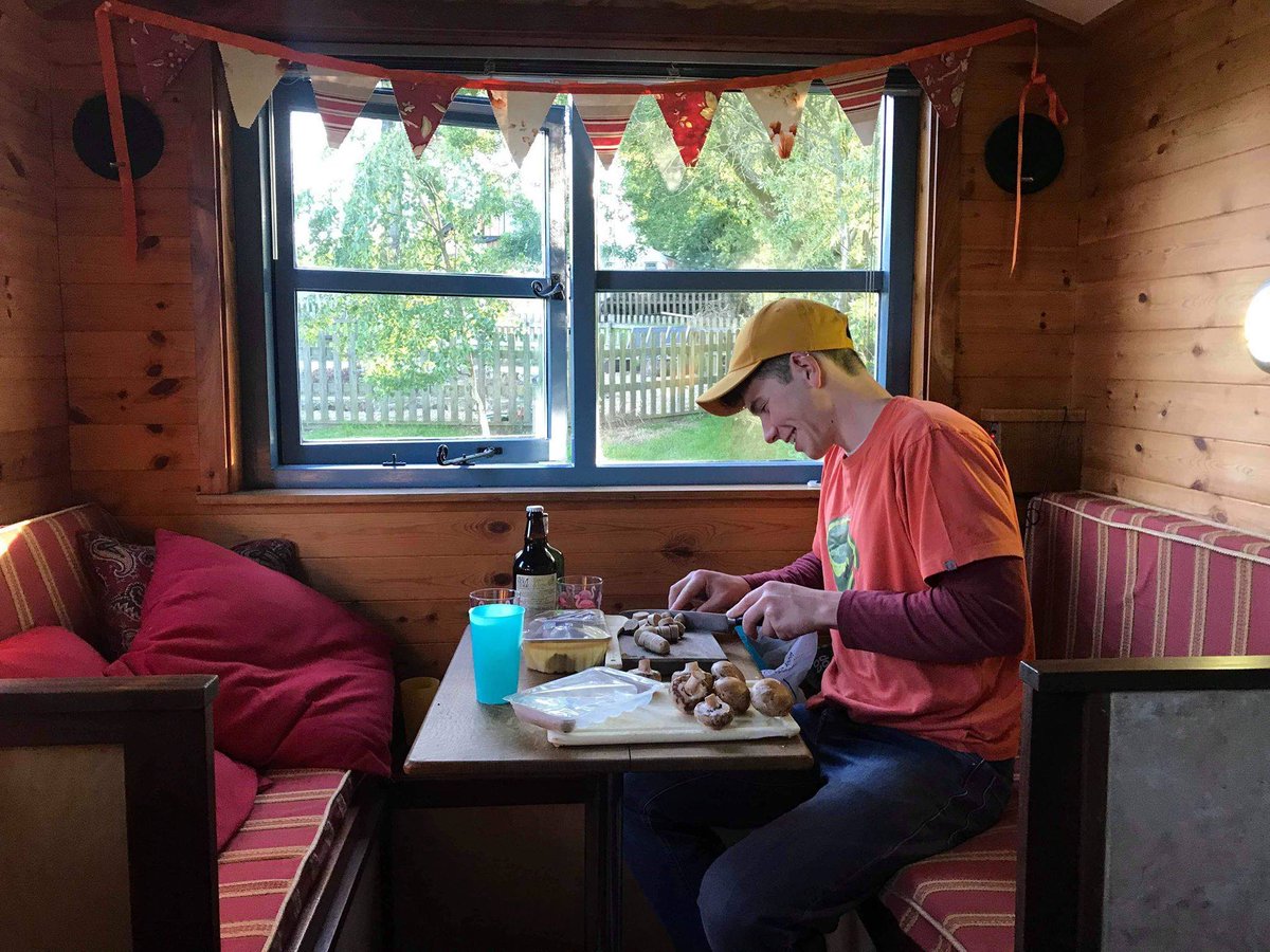 Camping_Direct's tweet photo. ๐ Romantic Breaks ๐
Surprise a loved one with a romantic break at EcoPod Holidays in Derbyshire.
https://t.co/NUmuJrPgRK
#Knockerdown #Ashbourne #Derbyshire #England #Holiday #Glamping #Outdoors #Unique #PeakDistrict https://t.co/7WcAQuQTym