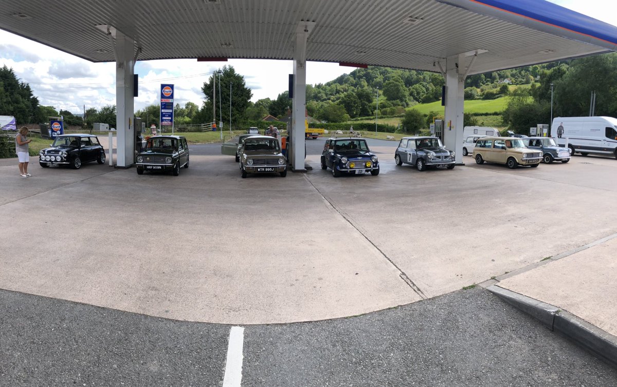 heroyoshimoto's tweet image. Petrol station take over #imm2019