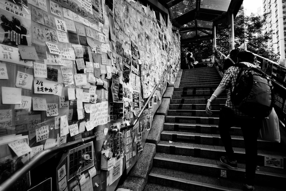 chang_yuen1's tweet photo. #LenonWall #xpro2
#fujifilm #streetphotography #blackandwhitephotography #bw #bnw #Blackandwhitephotos #monochrome #Blackandwhite #bnwphotography #lensculture #lensculturestreets #cityscape #citylandscape #urbanphotography https://t.co/WWgpZiNFZO