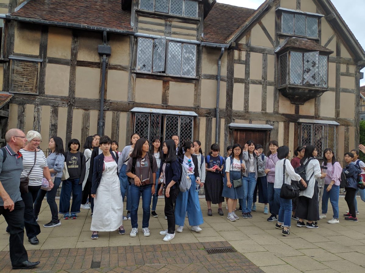 BlueBridgeEd's tweet photo. Some of our students enjoying a trip to Shakespeare country! @TheRSC @ShakespeareBT https://t.co/GsKYqbgKW6