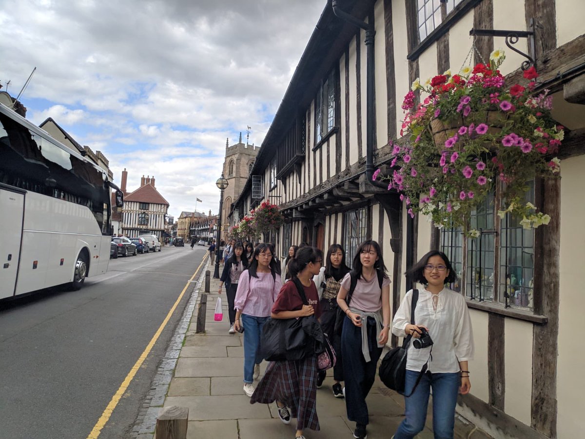 BlueBridgeEd's tweet photo. Some of our students enjoying a trip to Shakespeare country! @TheRSC @ShakespeareBT https://t.co/GsKYqbgKW6