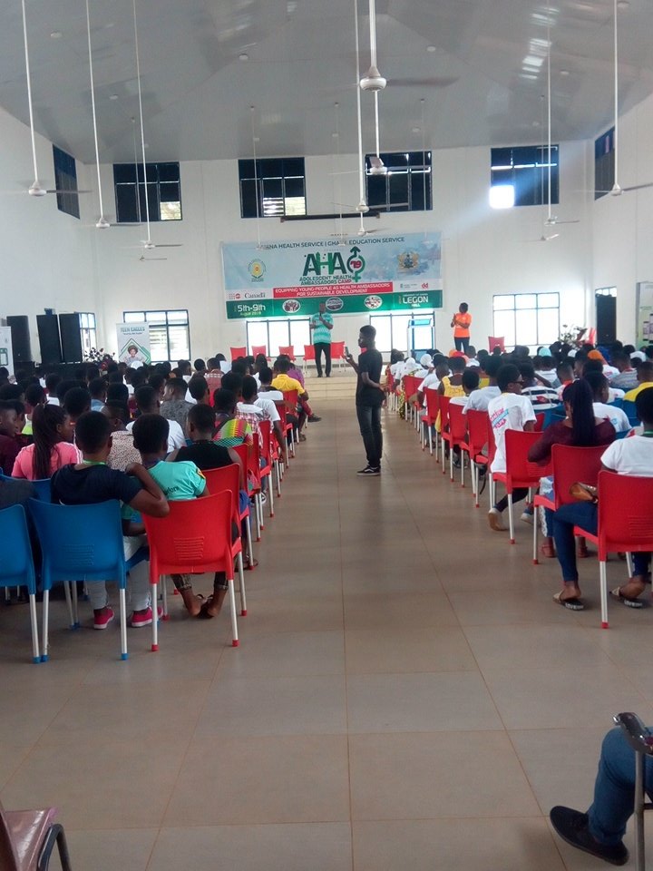MissAkanlobe's tweet photo. As an adolescent you can be financially secured that is, you can start saving and budget for the things you need. Every young person must use a budget. Also use the savings to work in order to earn more. #AHAC19 @Adhd_Ghana @YAMghana @kwasiSELASSIE @akharigeya #putyounypeople https://t.co/m8NPRWKhSL