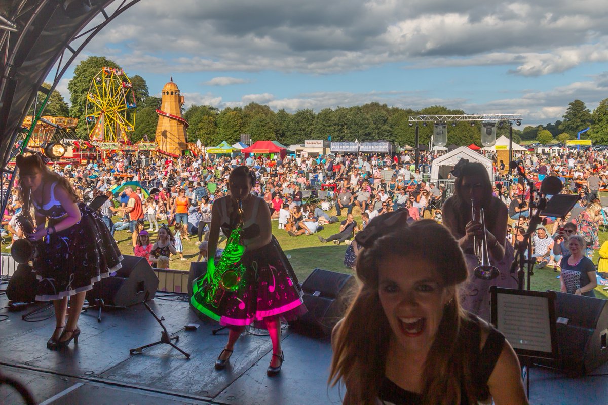 chichestereye's tweet photo. Chilli Fiesta @westdeangardens 9-11 August 🌶️

@VSussex @SussexLifeMag @BBCSussex @CanonUKandIE @STPictures #chillifiesta @Chiobserver @SpiritFMSussex 

Soooooo looking forward to it 🌶️!

@chichestereye, bringing you a photo of #chichester and the surrounding area, every week. https://t.co/V6no9W2JWT