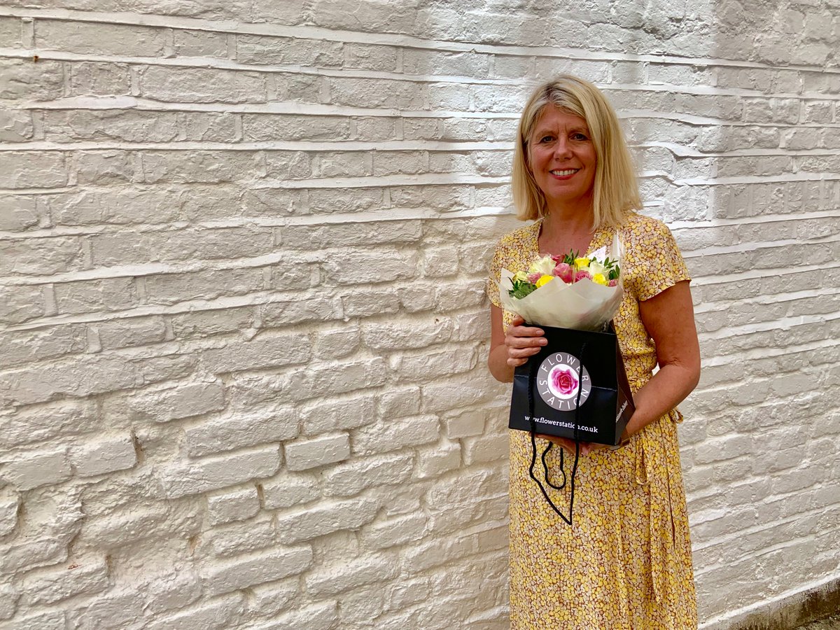 bis_recruit's tweet photo. This week is the week that just keeps on giving. ⠀
⠀
Sue was the lucky recipient of the most beautiful flowers this morning from another successfully placed candidate. ⠀
⠀⠀
#bisrecruit #15yearsconnectingpeople #spoilt https://t.co/6c5whqNZzI