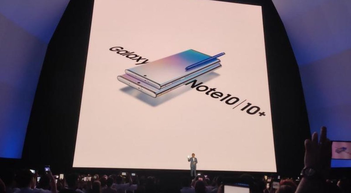 TomEnnisSamsung's tweet photo. The people of Brooklyn have been nice to me. Being part of #Unpacked for the big reveal of the amazing #GalaxyNote10 has been a treasure of experiences. Proud to be part of this Samsung Family! Will you join us!? https://t.co/xIZixbnAO4