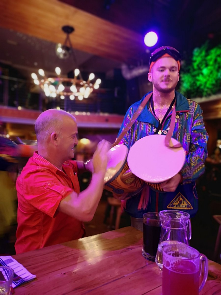 KellyALacey's tweet photo. Absolutely amazing night with @Gobookyourselfx @BrewhemiaEdin
If you are here for the @edfringe be sure to pop in. The food is gorgeous.
#Food #Edinburgh #Entertainment #WunderbarBrewhemia https://t.co/mrlLexe432