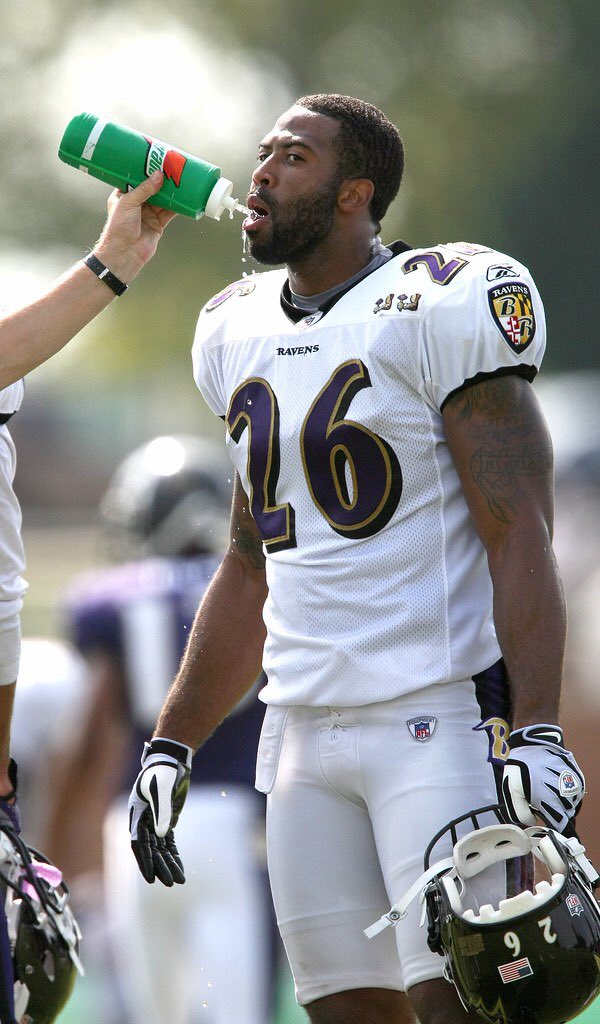 RandomNFLPeeps's tweet photo. Dawan Landry https://t.co/fXbvLZwpj6