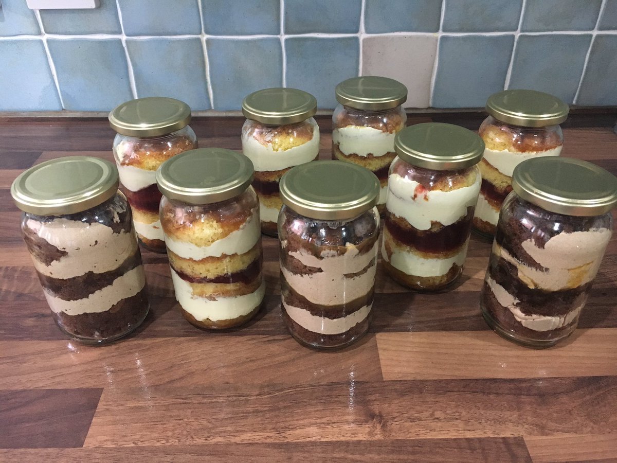 I made these cake jars to say thank you to our team for all their hard work with the #coretherapies training they’ve been doing #24hours @clairegranato @jenmindfulbod
