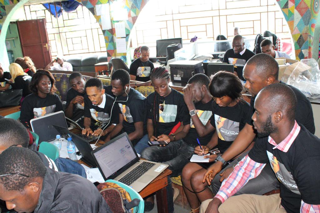 sensihub1's tweet photo. Final day of the Resilient Urban Hackathon, Freetown. The teams are busy preparing their presentation/prototypes of ideas on solutions to address Resilient Urban Mobility challenges in Freetown.
#Sensitechhub #hackathon #urbanmobilityhack #DSTI #MoTA #worldbank #gfdrr #tech https://t.co/BnKmclIF88