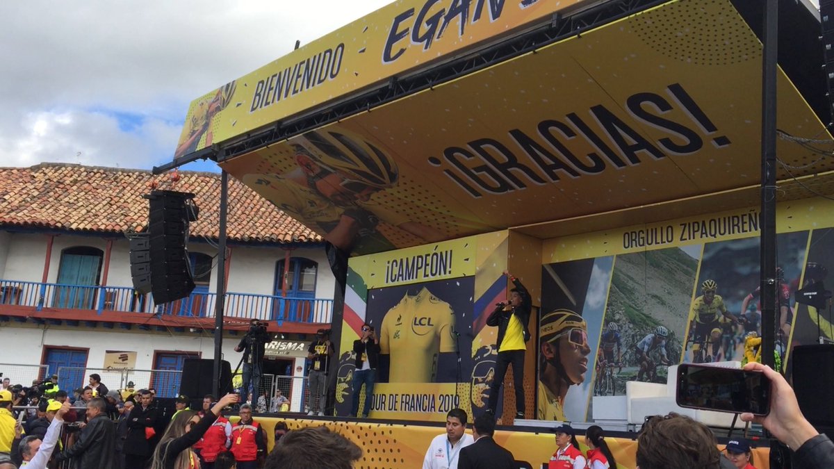 nelsonpachecodj's tweet photo. #EganVencedor @dasancari debutó en tarima en el homenaje a Nuestro Campeón Egan Bernal. Único artista permitido para hacer la apertura del evento. Gracias Zipaquirá por ser tierra de talentos y orgullos para el Mundo. https://t.co/Rgsgl3HIid